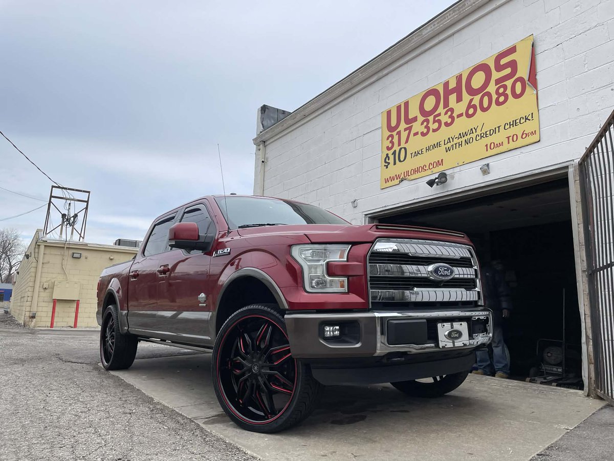 Ulohos.com tweet media