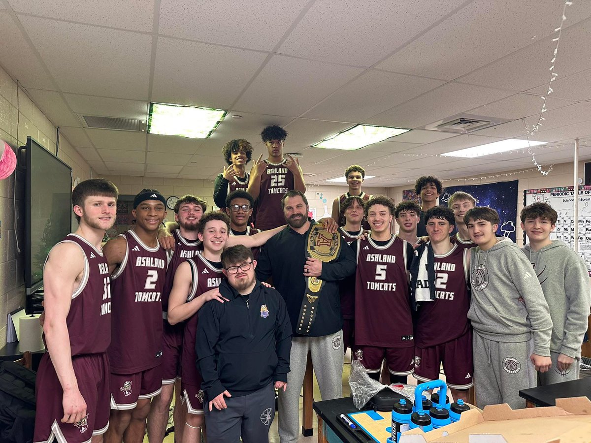 @TomcatHoops tweet media