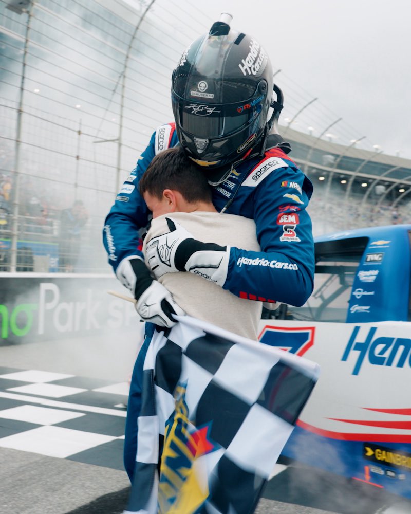 Lucas Halbert tweet media