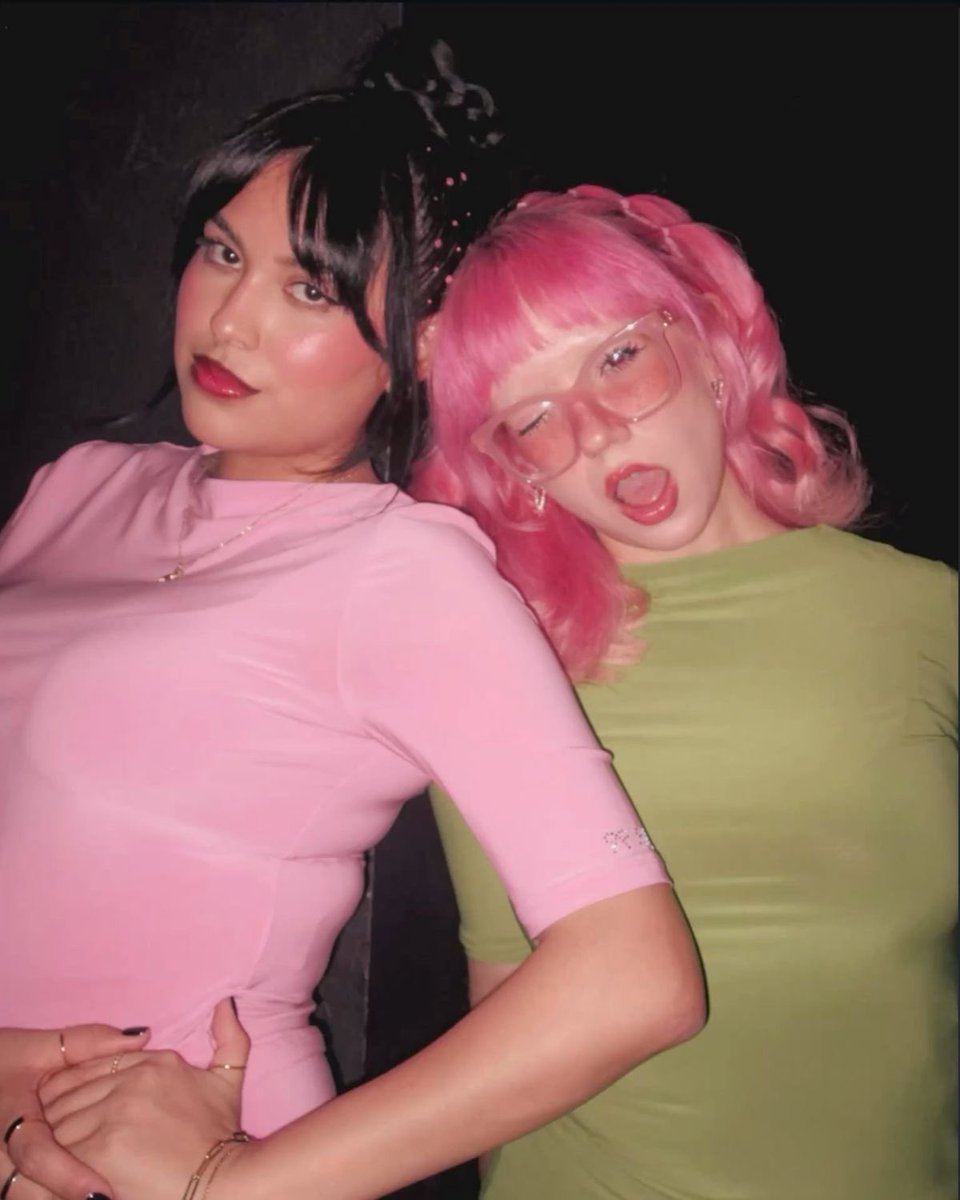 the two lips thinker 𓆩♡𓆪 tweet media