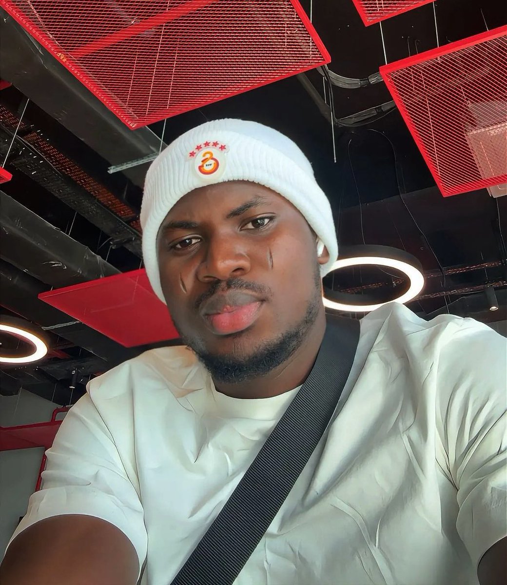 Somebody check <a href="/_AsiwajuLerry/">LERRY</a> and #Galatasaray ! It’s important! Hope you’re ok bro !