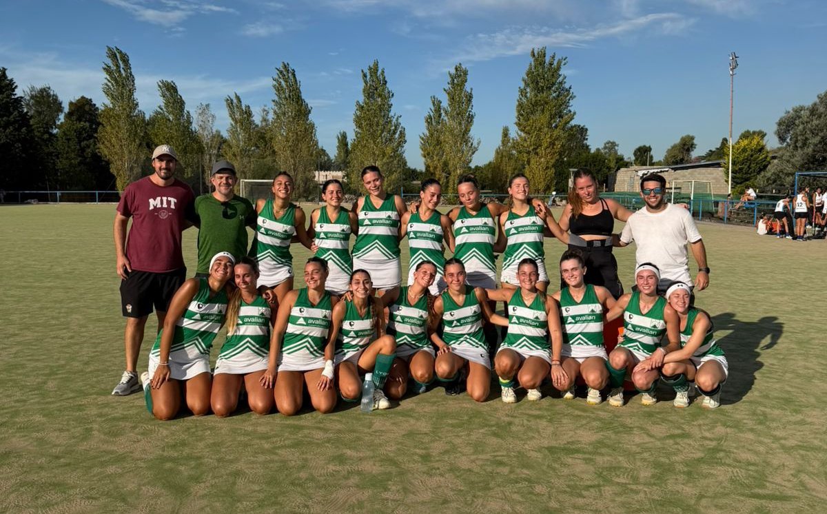 ferrocarriloest's tweet photo. #HockeyFemenino 🏑
Amistosos
Sábado 21/2
- #Ferro 0 - #LiceoNaval 0
- #Luján 1 - #Ferro "B" 0 (📷)
- #Ferro "C" 3 (Grossmuller, Carpio, Gerardi) - #CentroNaval "B" 1
- #AlmiranteBrown 1 - #Ferro "D" 0 https://t.co/vsXiAuBWqj