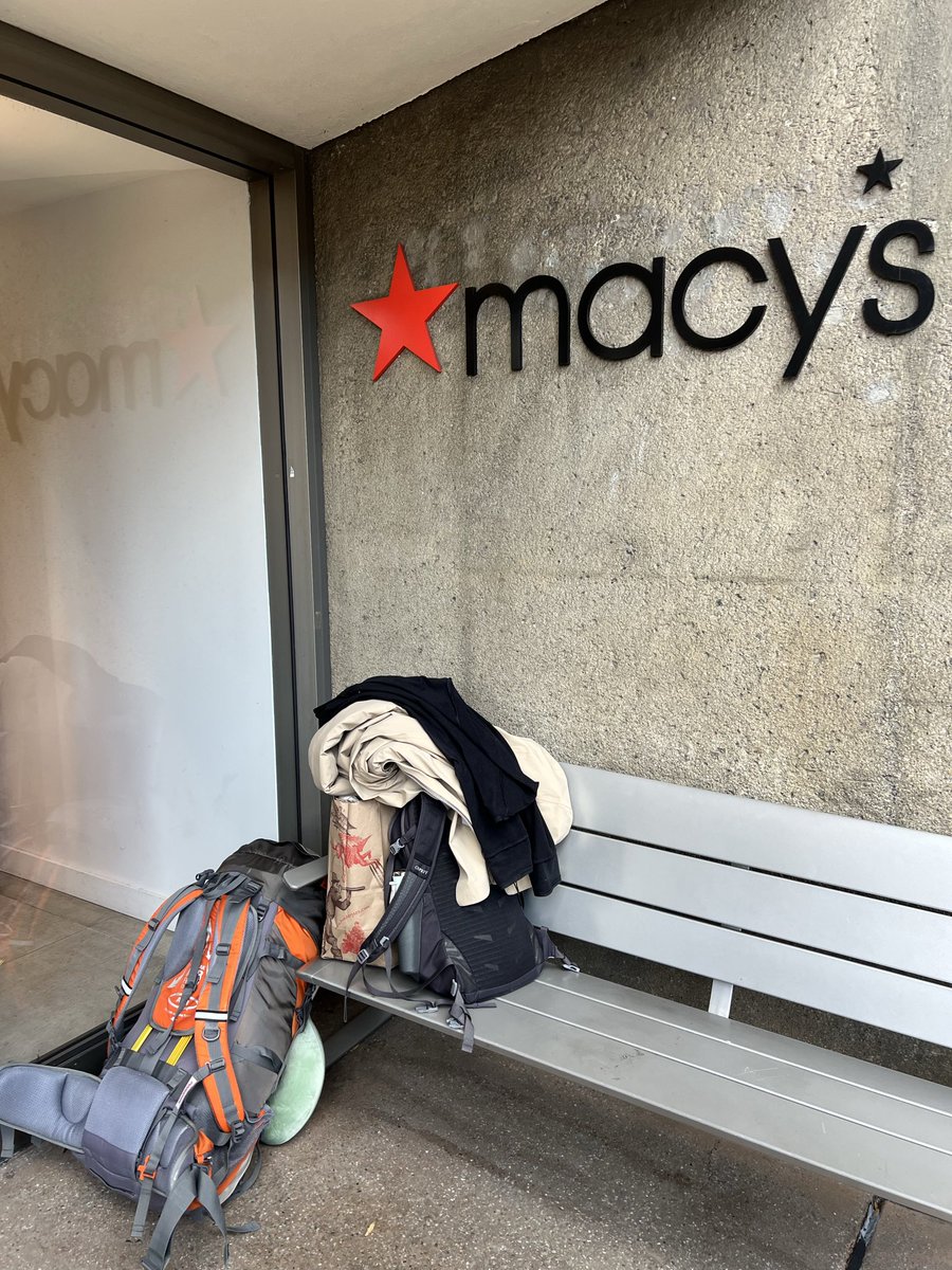 AlxeYangX's tweet photo. Travel  in San Francisco Los Angeles,sil icon vally，travel a long road to make ur mind clear. When u can’t decide choose hard long run decision https://t.co/OksPZuijJj
