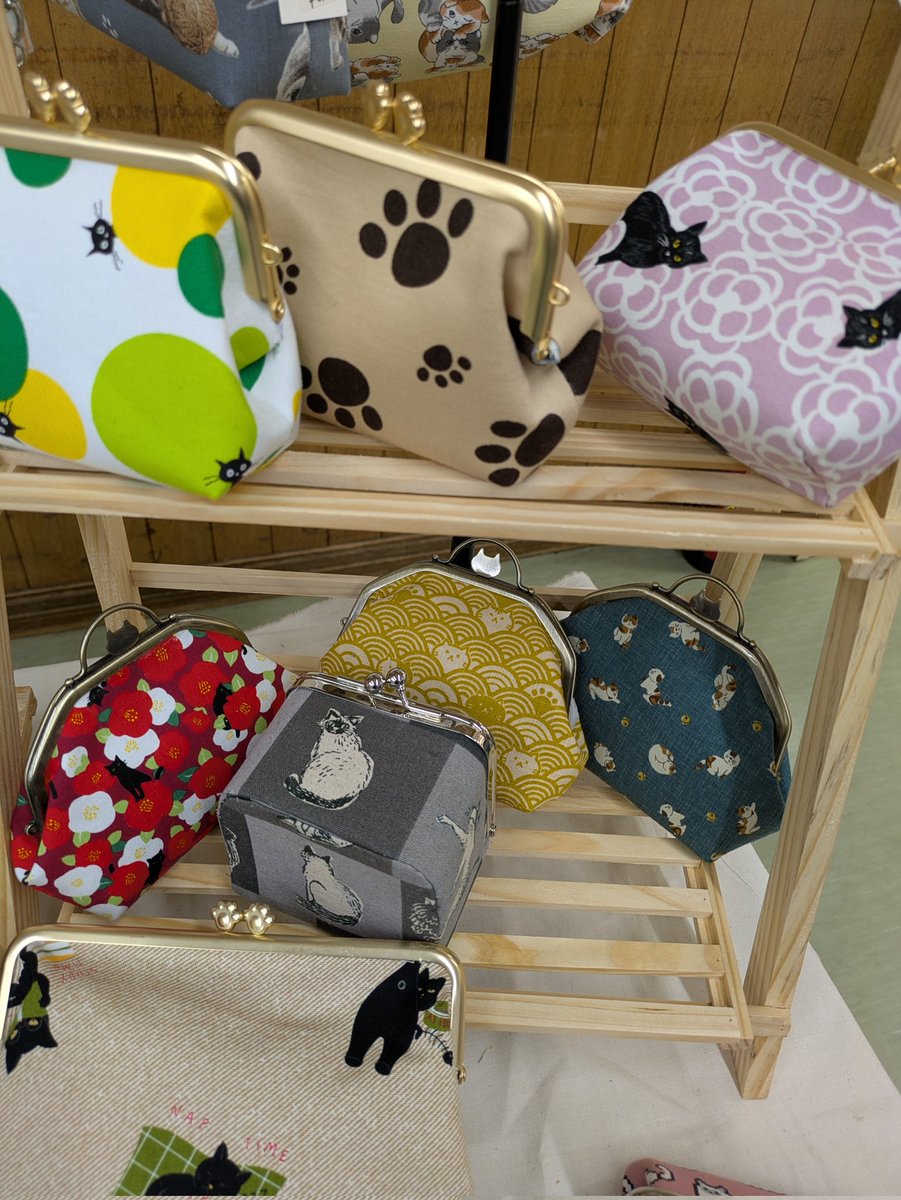 4eGPeeYoHrxilwD's tweet photo. ネコの日なのでねこ多めで出店してます
「ありがとうまつり」
さふらん生活園in鶴舞
16時までやってまーす
#ネコの日 https://t.co/FERPiiBoPQ