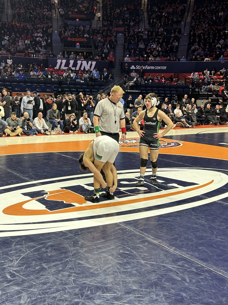 Grayslake Central Wrestling tweet media