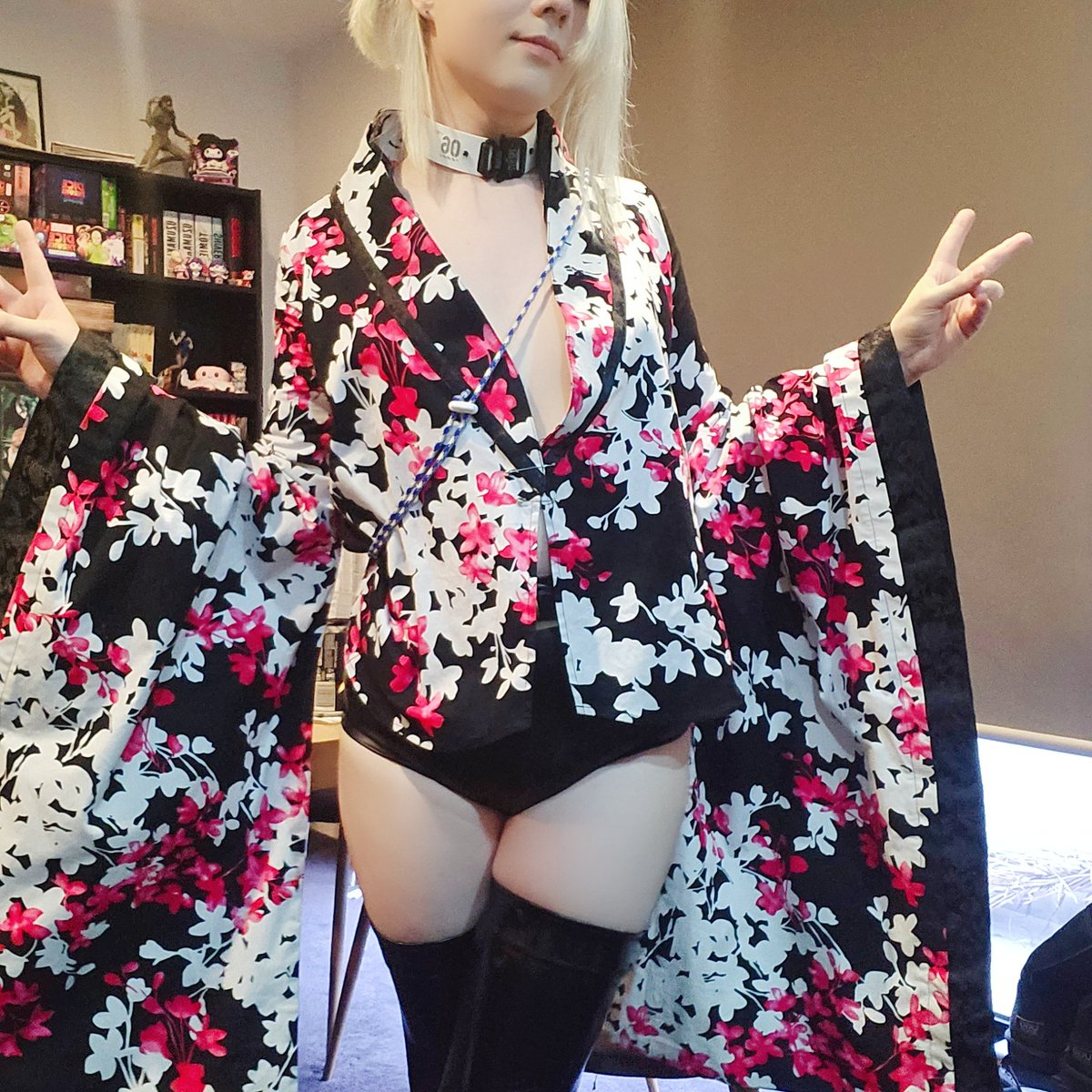 TipsyMinx tweet media