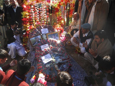 In 2014, a 15-year-old Pakistani schoolboy named Aitzaz Hasan saw what others didn’t... a stranger moving toward his school, wearing a suicide vest.
While everyone else ran, he didn’t.
He stepped forward.
He grabbed the attacker.
And in that moment, the vest detonated.
Aitzaz was