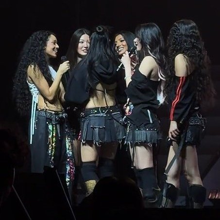 sofi | 🇦🇷 KATSPALOOZA ²⁶ (@sosokatsai) on Twitter photo 