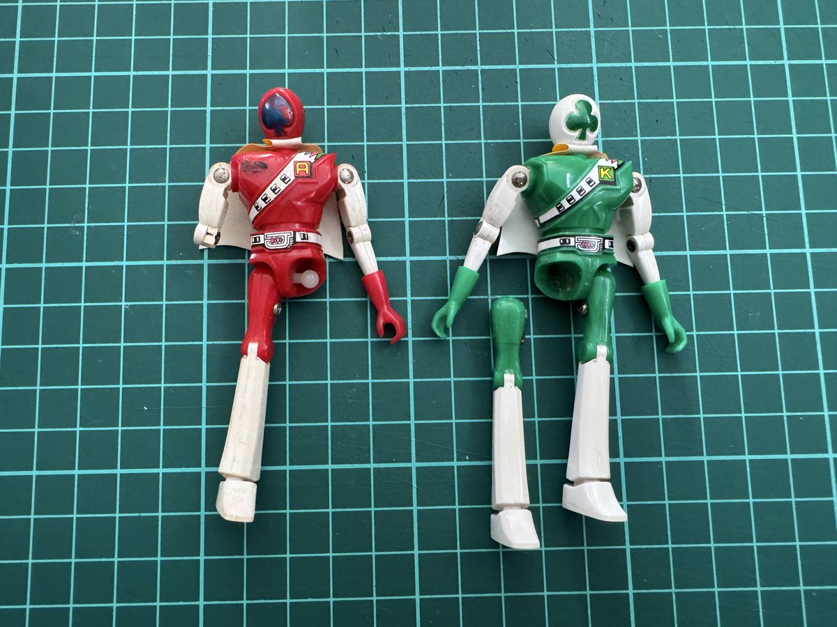 1977年製ポピー 『ビクトラー ジャッカー電撃隊』股関節が折れた我が家