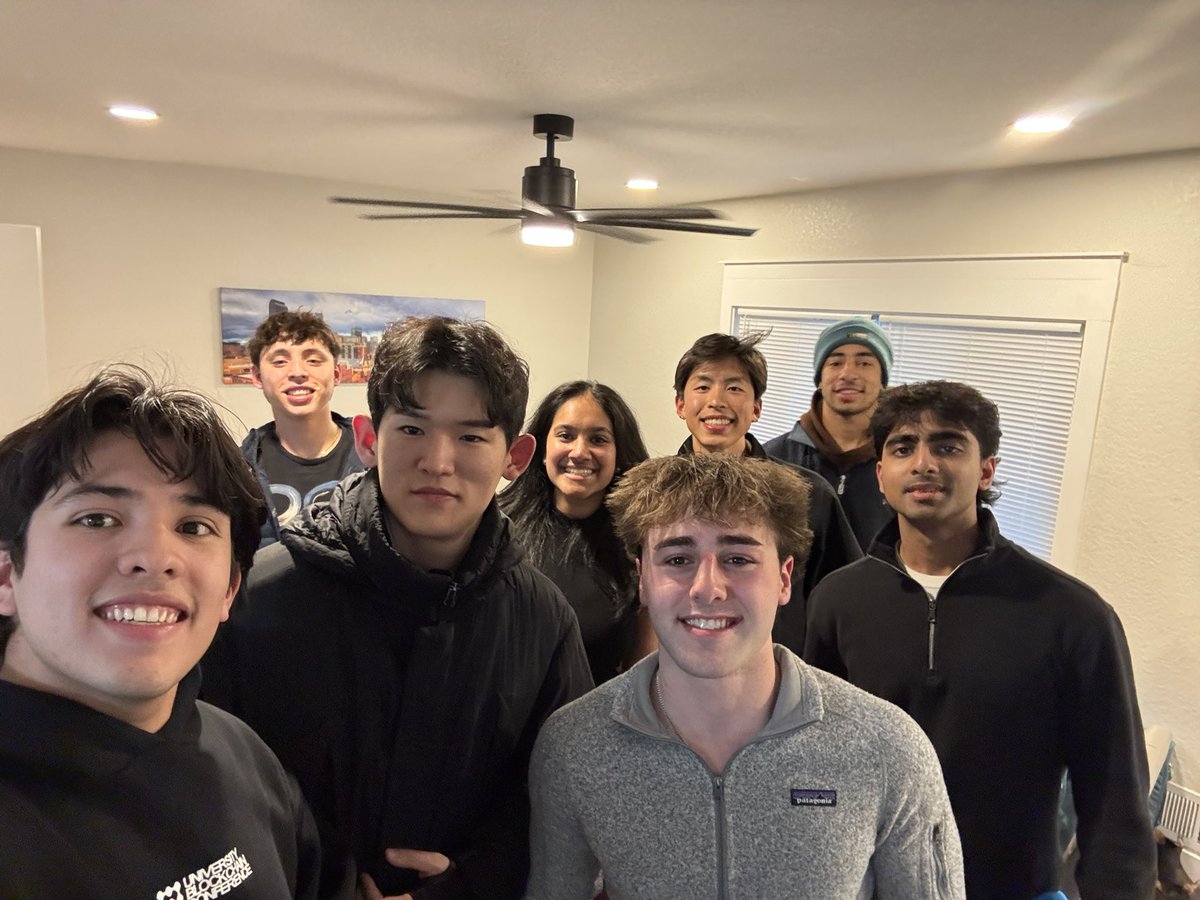 Jeronimoxyz's tweet photo. Good bye Colorado 

Had a blast at ETHDenver https://t.co/DXiwkBXsMj