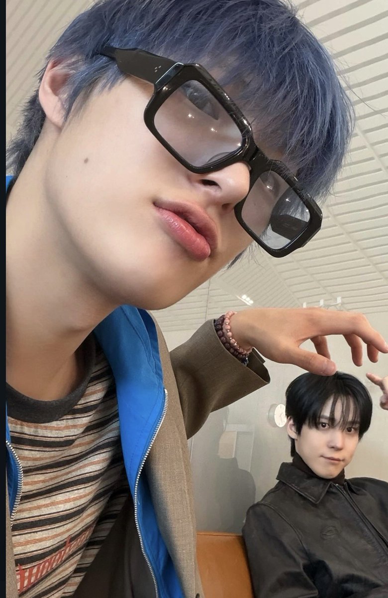 minimingiix's tweet photo. Strawberry ✨🍓 &amp; blueberry ✨🫐 #atinyselcaday #ATEEZ #ATINY
#MINGI #민기 #에이티즈 https://t.co/Eu6lCLmSYV