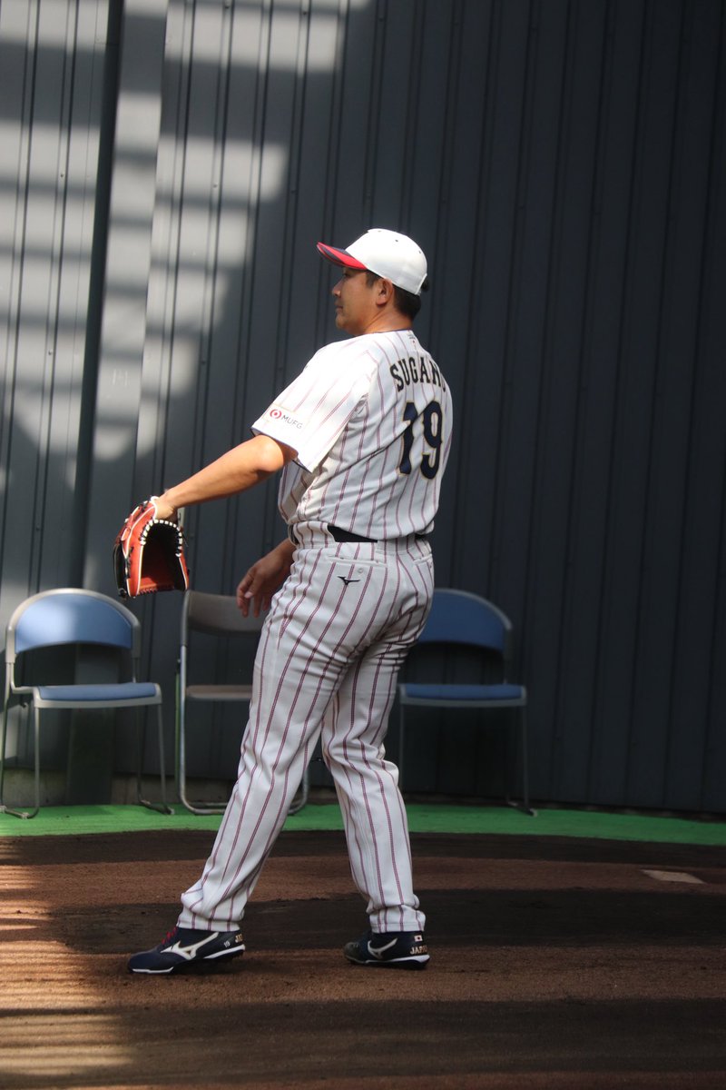 侍写真館】 菅野智之投手、久しぶりの宮崎でブルペン入り。背番号19