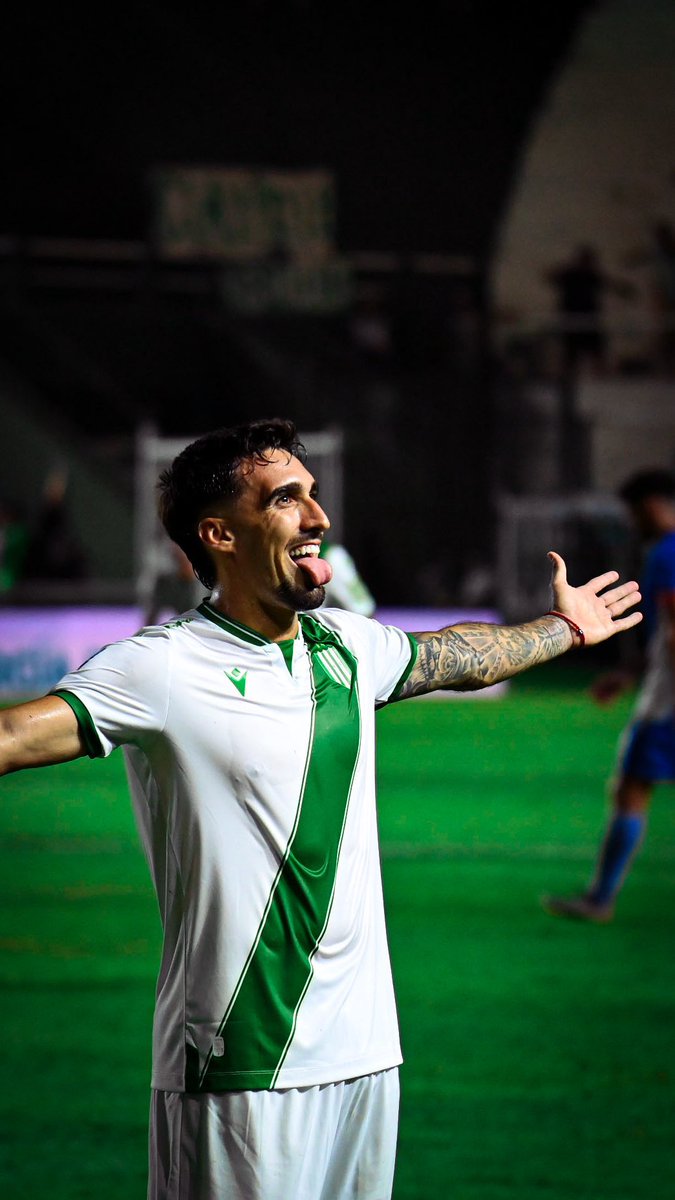 Este CHAD llego a 10G/A en 21 partidos en Banfield.
Participo en 5 de los 6 goles de Banfield en lo que va del año.