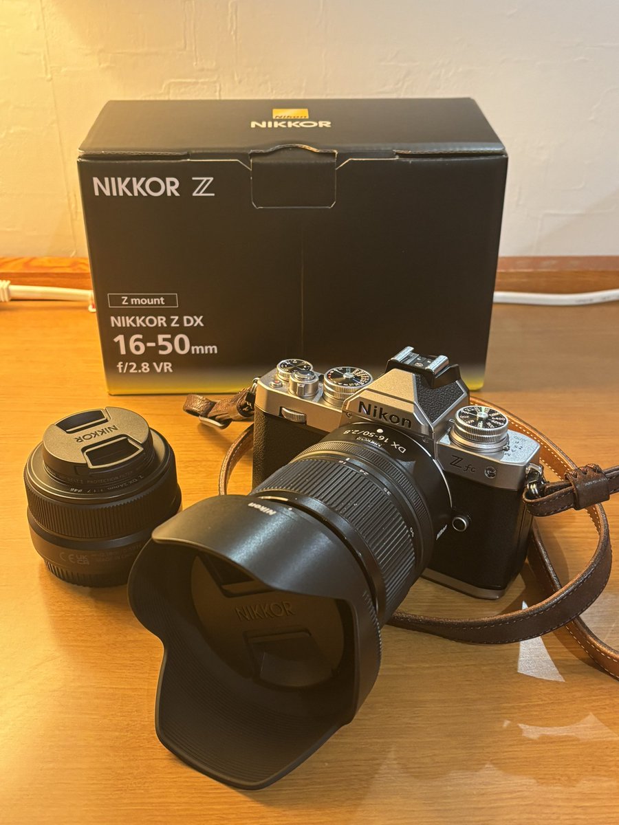 ズームレンズ家に忘れたからって現地のビックカメラでもっと良いレンズ