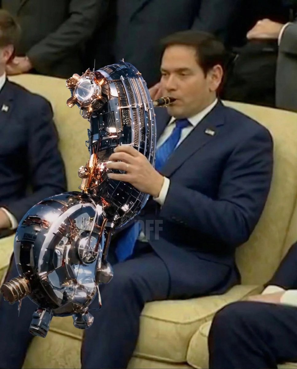 DFFxAI's tweet image. Turns out the ufo going viral was just Marcos sax 🤣