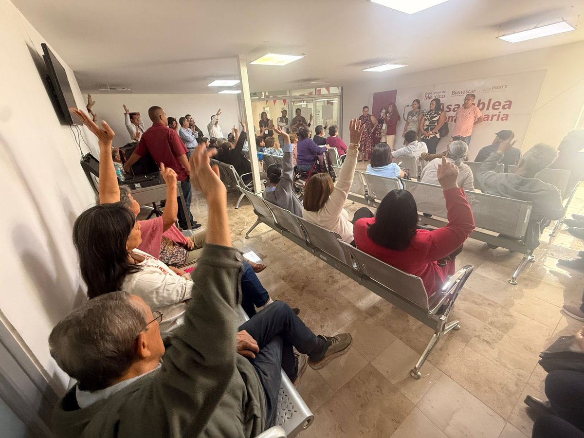 IsssteAgs's tweet photo. La transformación llega al @ISSSTEAgs a través de #LaClínicaEsNuestra 💙🏥

En un ejercicio de participación ciudadana, 🙋🏻‍♀️🙋🏻‍♂️ las y los derechohabientes de nuestro Instituto lograron crear los Comités de Salud para el Bienestar (COSABI); los cuales serán los responsables en 🧵 1/2 https://t.co/2qDgXGEmxH