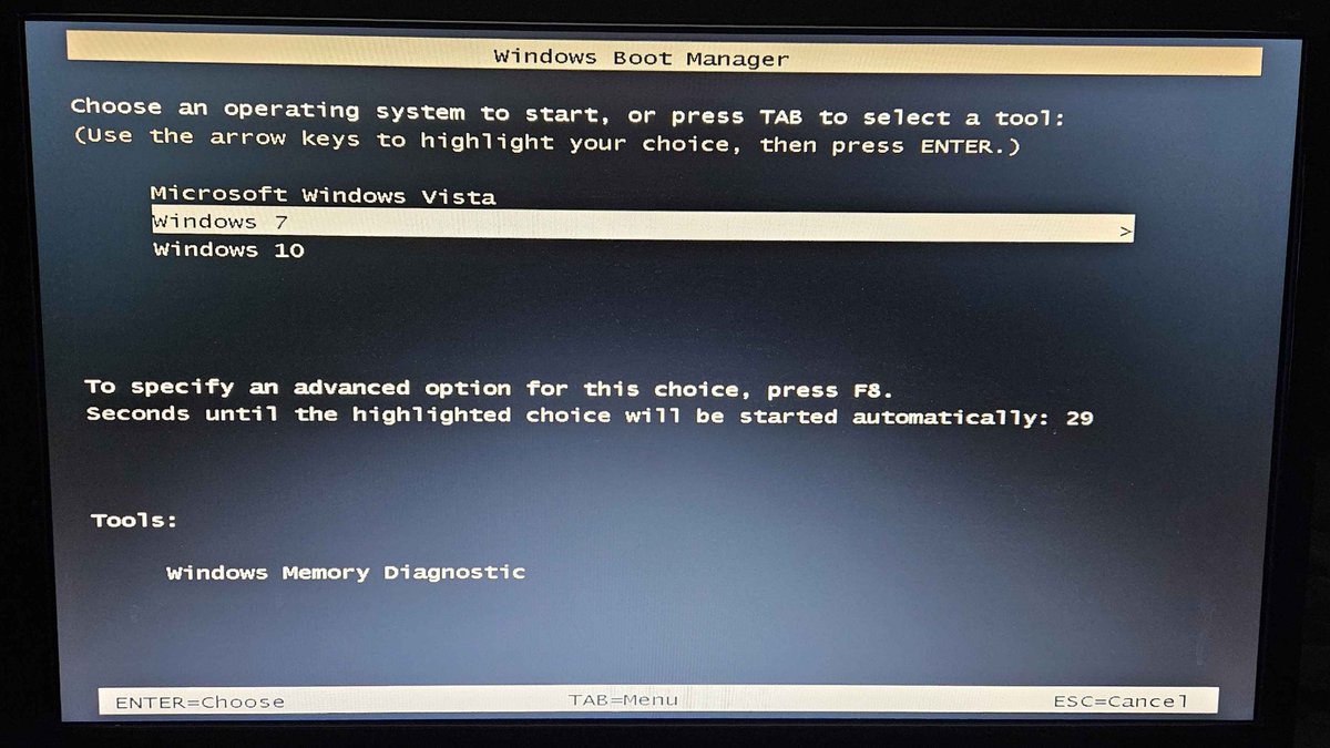 TWilvin's tweet photo. Spent like the past few days installing Vista, 7, and 10 on my ASUS ROG G20AJ, and I think this is the first time I'm triple booting. https://t.co/cuyRX9vAGO