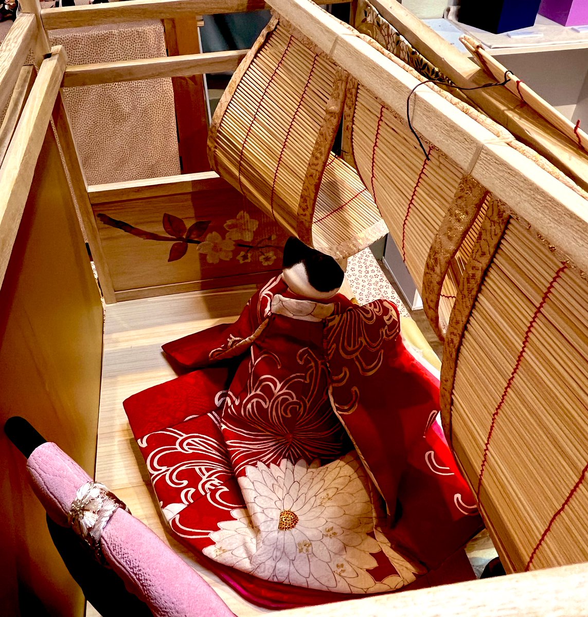 本日 #猫の日 あやねこや個展 優雅な猫姫様をご覧ください 明日最終日