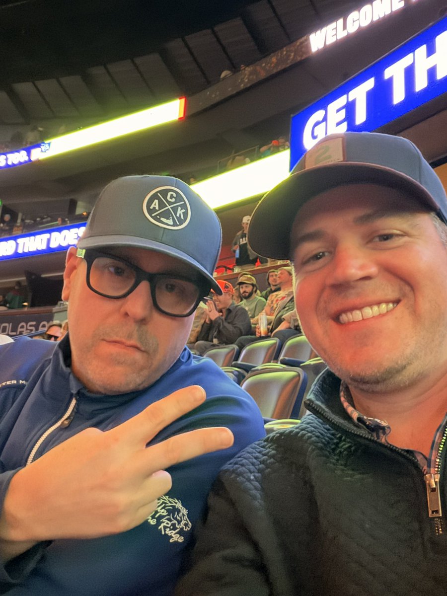 Billy Strings <a href="/BrdgstoneArena/">Bridgestone Arena</a>