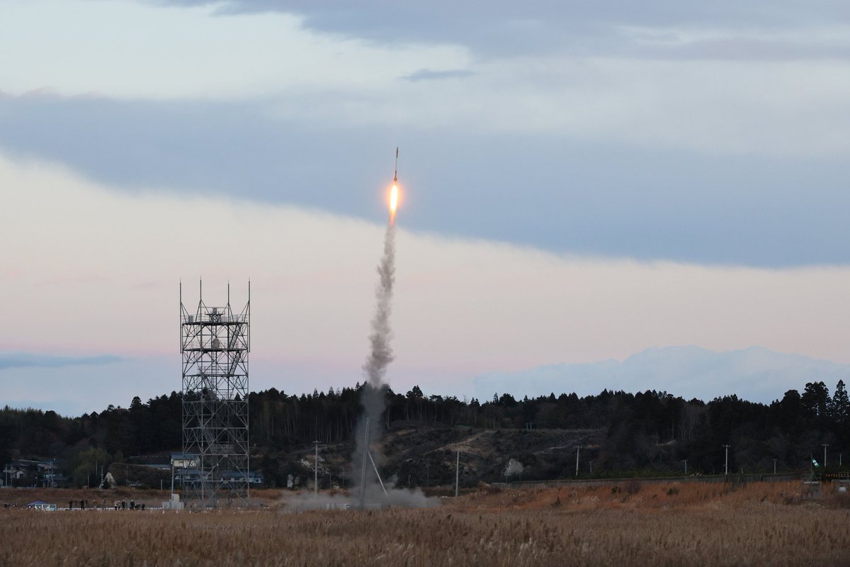f_spacecon's tweet photo. 🏆内閣府「宇宙開発利用大賞」ダブル受賞の報告会​🏆

🛰️農林水産大臣賞
「南相馬市との共創による農政の現地調査DXサービス『圃場DX』の開発」
LAND INSIGHT
🚀経済産業大臣賞
「被災地から宇宙へ：福島発、公民連携による宇宙産業集積モデル」
AICA
受賞の報告会を開催します。（続く） https://t.co/gzadyza0jP
