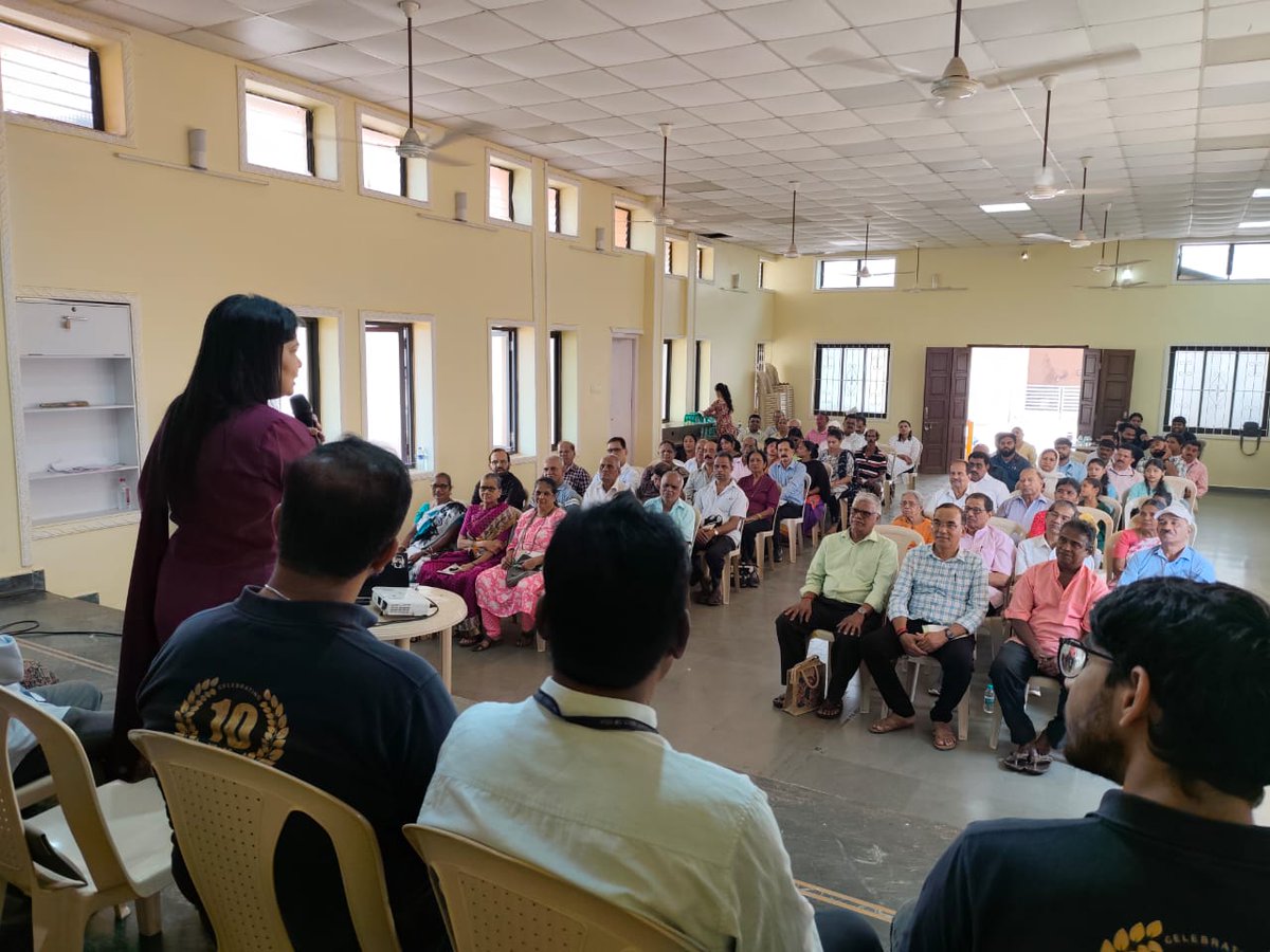 VamanWrites's tweet photo. Heartfelt thanks to Mrs. @sulakshanasawa1  for gracing our Senior Citizens Workshop at Sanquelim. Her warm words, thoughtful insights &amp; genuine encouragement truly uplifted our elders. Grateful for her constant support in cheering them on 🙏 https://t.co/eDQs42CMGi