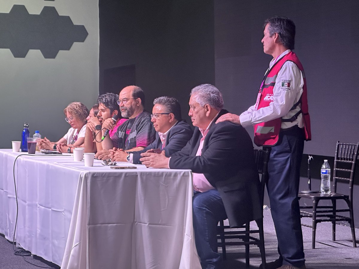 Juan F Torres Landa #UNEMéxico tweet media