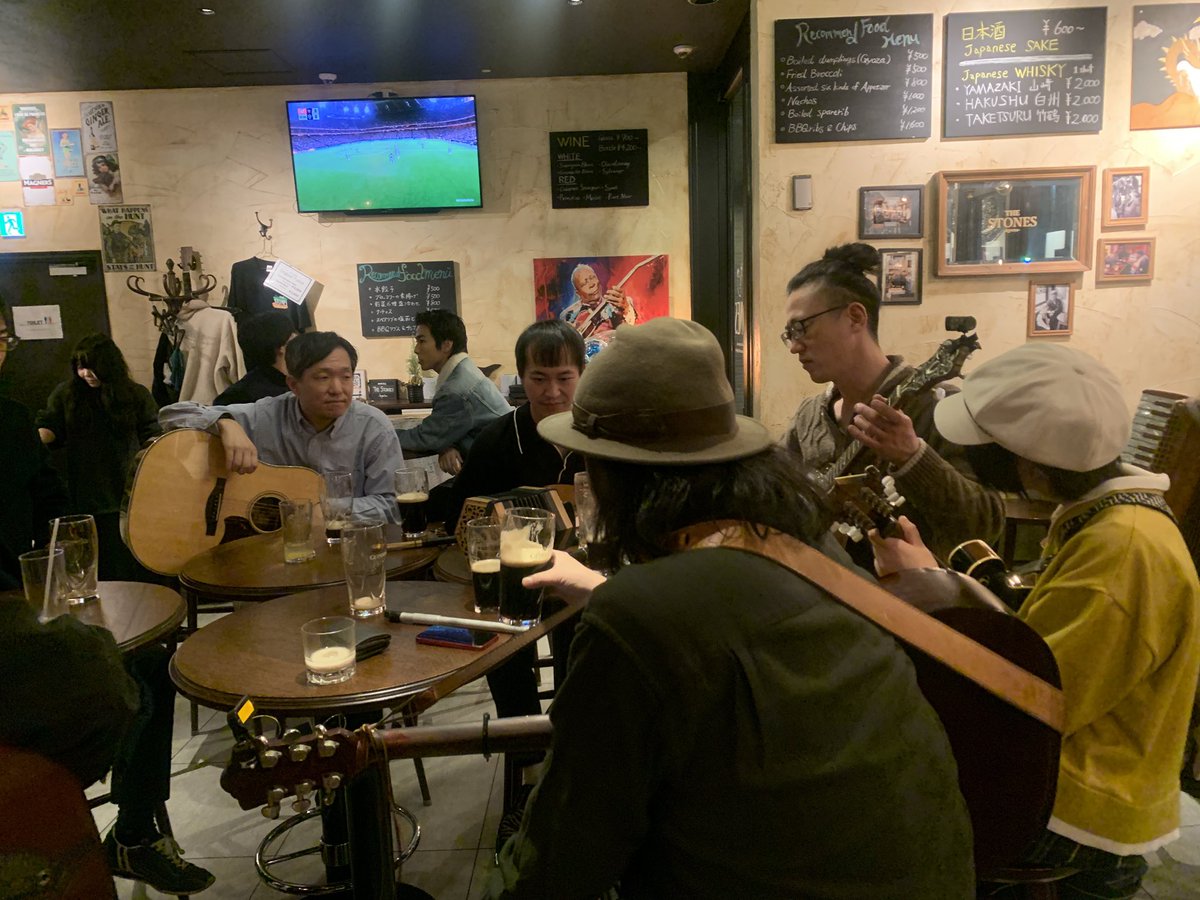 いい日だったなー余韻🫶
o'jizoさんの気になってた曲もアニーさんに教えて貰えて歓喜！
表現したい音がスッと出せるようなレベルまで上手くなりたいなぁ〜
今は動け！指！続け！息！
やから表現まで考える余裕がない😅笑