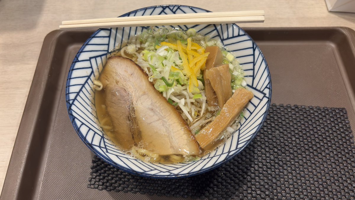 今回の東京旅行で食べたやつ
・両国駅「ふく吉」の角煮定食
・秋葉原「LAVINO」の2時間食べ飲み放題コース
・浅草「モンブラン浅草店」和風ハンバーグ
・富山駅「つけ麺まぜそば 桜」ゆず塩ラーメン トッピングのメンマと刻みネギ

今回の旅行は充実してたな、楽しかった