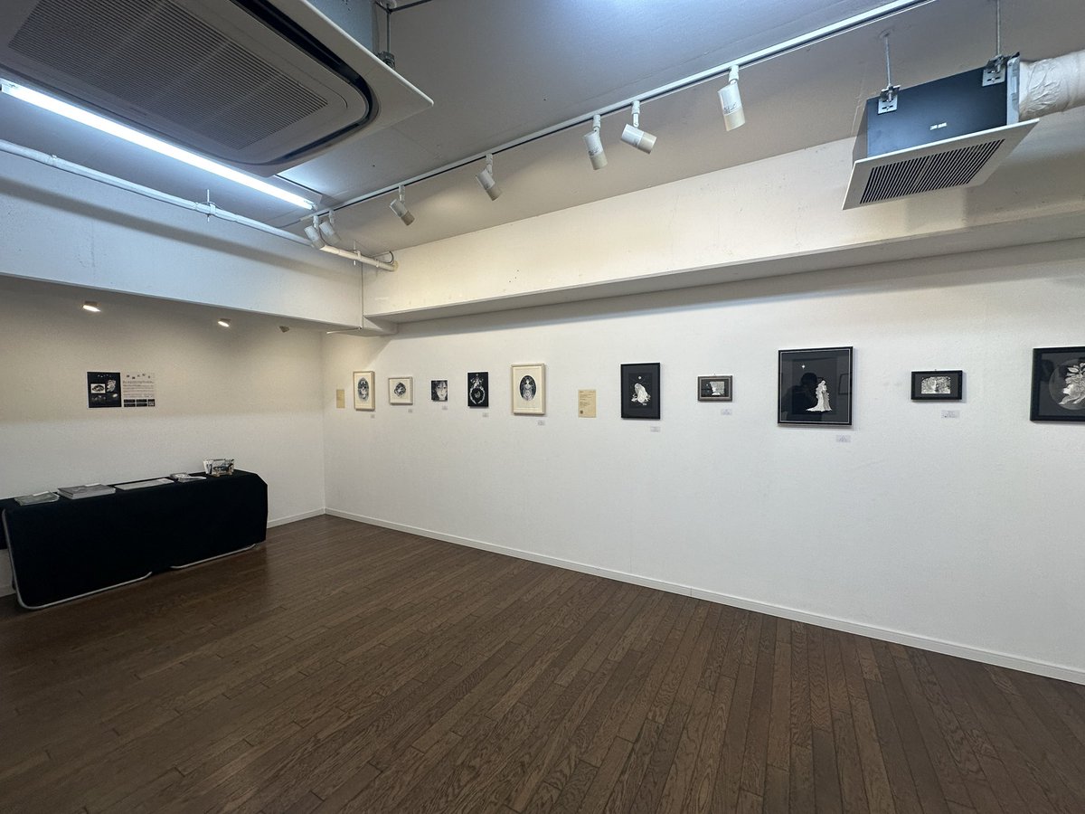 gallerycomplex's tweet photo. 2/22、本日各お部屋最終日でございます‼️
三連休2日目の機会にぜひお立ち寄りください☺️☀️

🟨今週開催の展覧会🟨
2026/2/17(火)-2/22(日)11am-7pm※最終日は5pmまで、入場無料
ACT1：ACT主催「Aquarelle17」
ACT2：ACT企画「深淵に灯る」

https://t.co/bVqwocFgm8 https://t.co/1sPxO1J7vK
