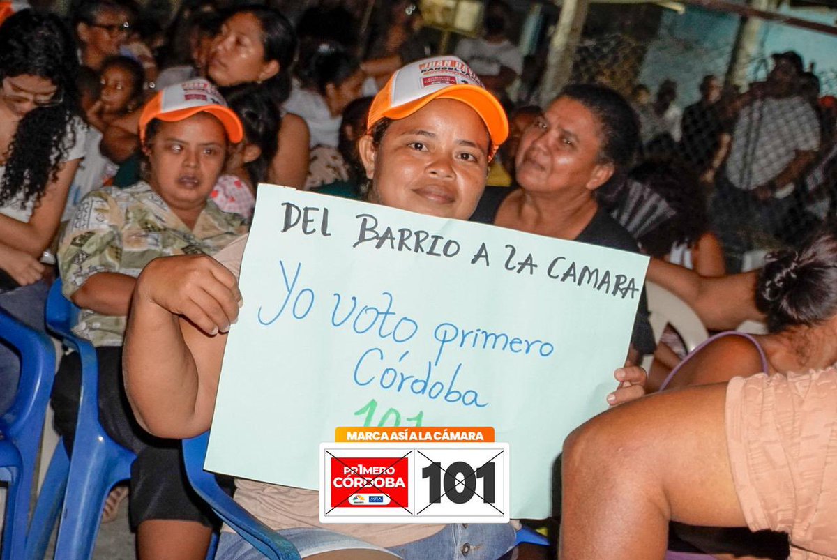 Y hoy la jornada cerró en el barrio La Esperanza, Montería, hablando con los vecinos sobre progreso, infraestructura y respaldo a quienes sostienen sus hogares con esfuerzo. Gratitud a mi amigo Mario Romero por la invitación y por sumar liderazgo en este proceso.