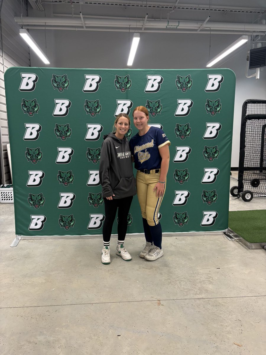 AvaInglis2028's tweet photo. Thank you @BinghamtonSOFT for putting on a great camp today! I loved the facilities and getting to know the players and coaches. I enjoyed every aspect of the camp. Looking forward to the next one! @JBUMP_BU @MichaelaTransue @WilmesBrooke https://t.co/FTVYNFGZLC