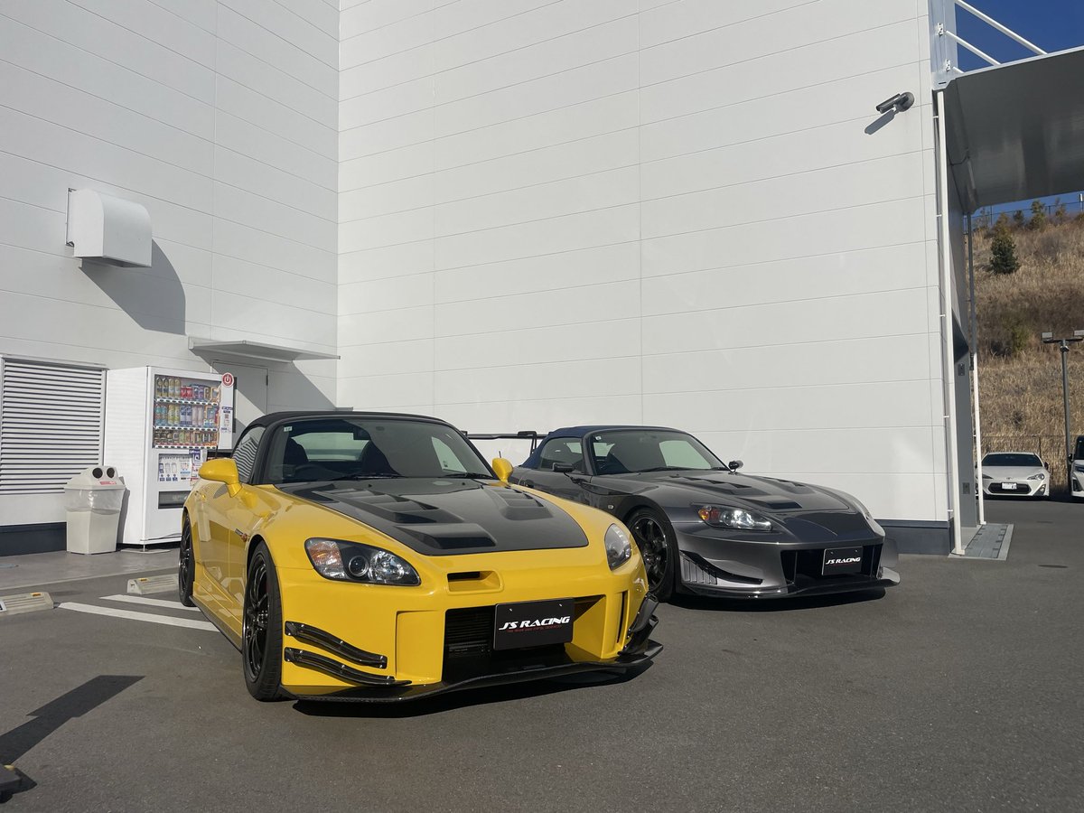 HONDA DESSE in J'S RACING 2026のイベントでJ'S RACINGさんへお邪魔しました！ リアル魔王号ほんまかっこ ...