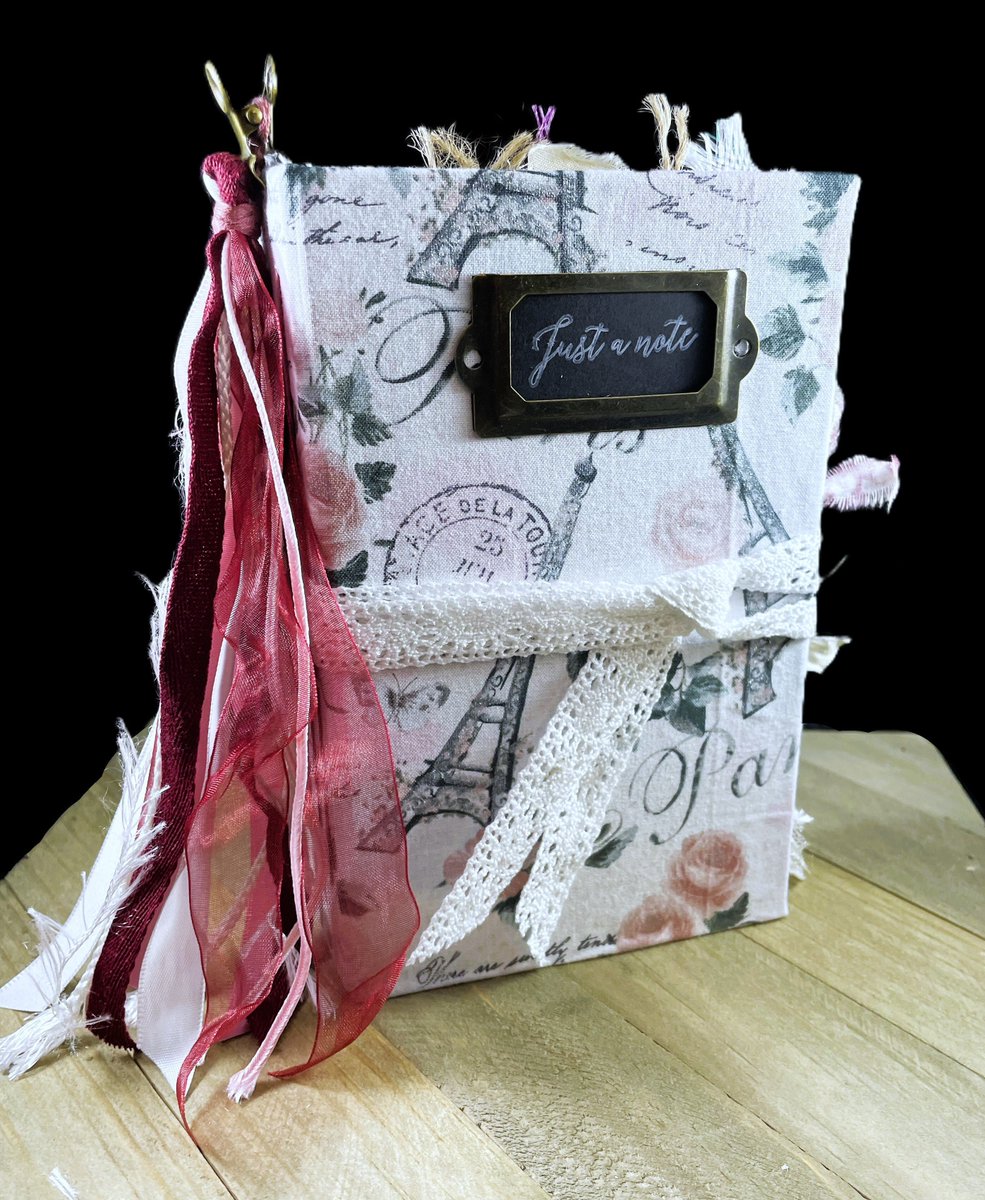 RiverSoulUSA's tweet photo. Explore our three new beautifully handmade junk journals at https://t.co/qLLccAutKJ! Ideal for all writers, these journals inspire creativity and offer the perfect space for self-expression. Unleash your ideas today! #JournalingJourney #CreativeWriting #junkjournal https://t.co/HVq1mrOwRb