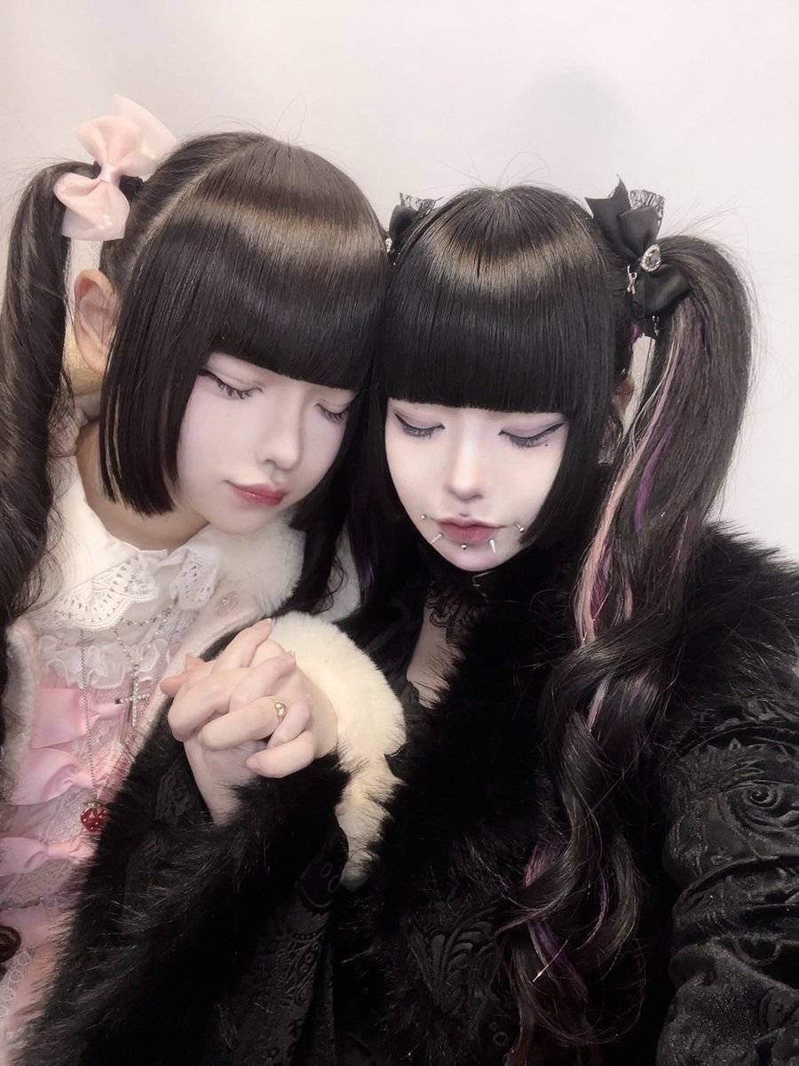 mxoe7_'s tweet photo. ♥ 恋愛NO  恋愛脳 ♥ https://t.co/YPTpCuouth