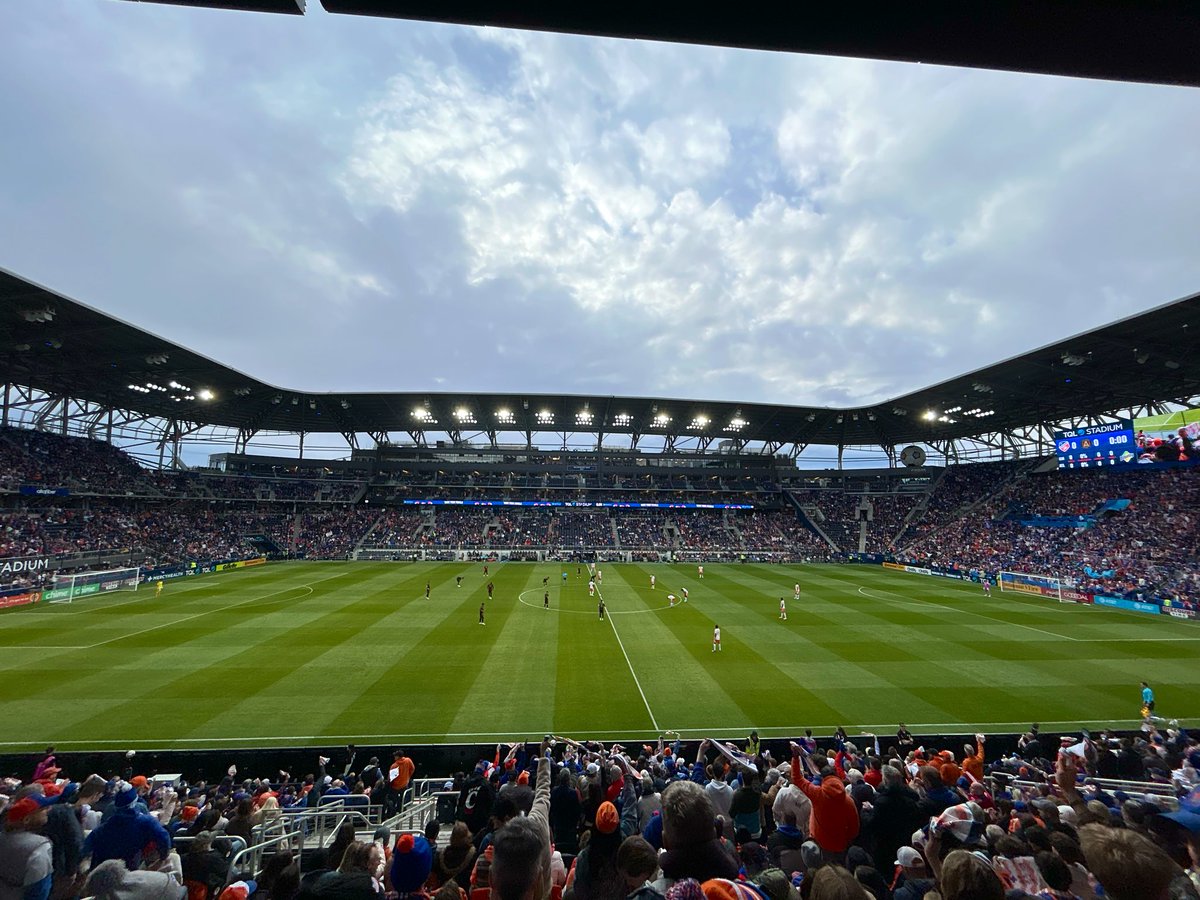 adkurtz7's tweet photo. So back. +3 🔶🔷 #AllForCincy https://t.co/a8vtkhKL95