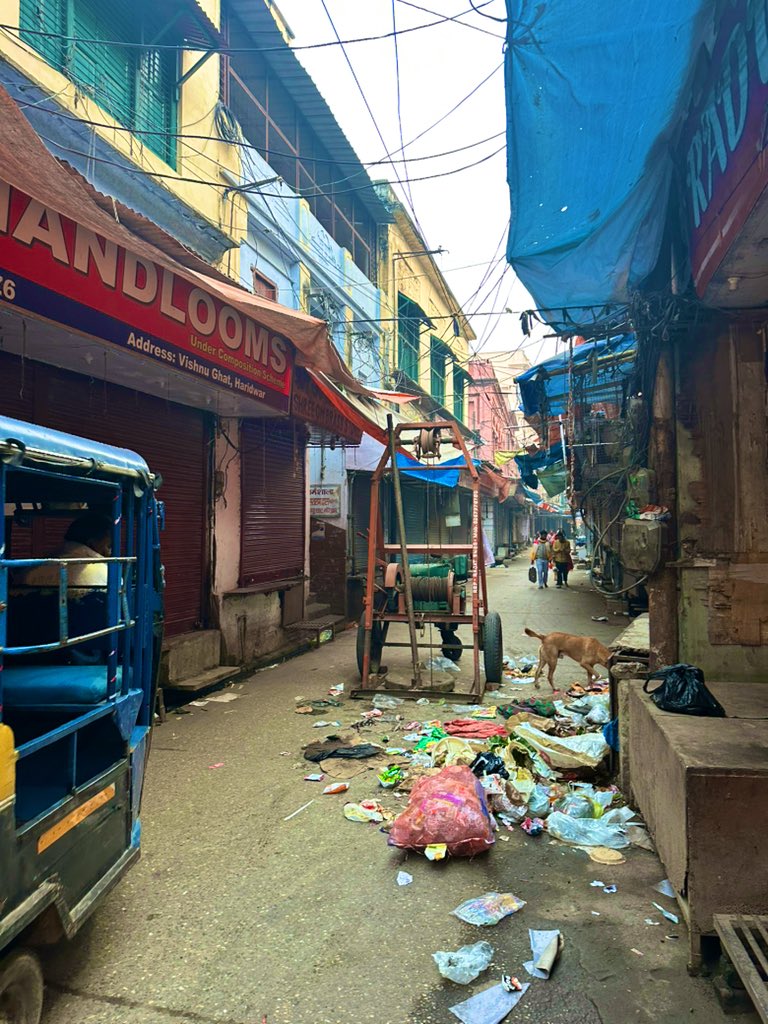 macroschema's tweet image. India is the biggest shithole in the world

But, the filthiest places in India are so-called sacred towns of Hindus 

Like #Haridwar #Varanasi #Vrindavan 

There is no other community in the world that celebrates filthiness like Hindus 

So much so that filth has become the core