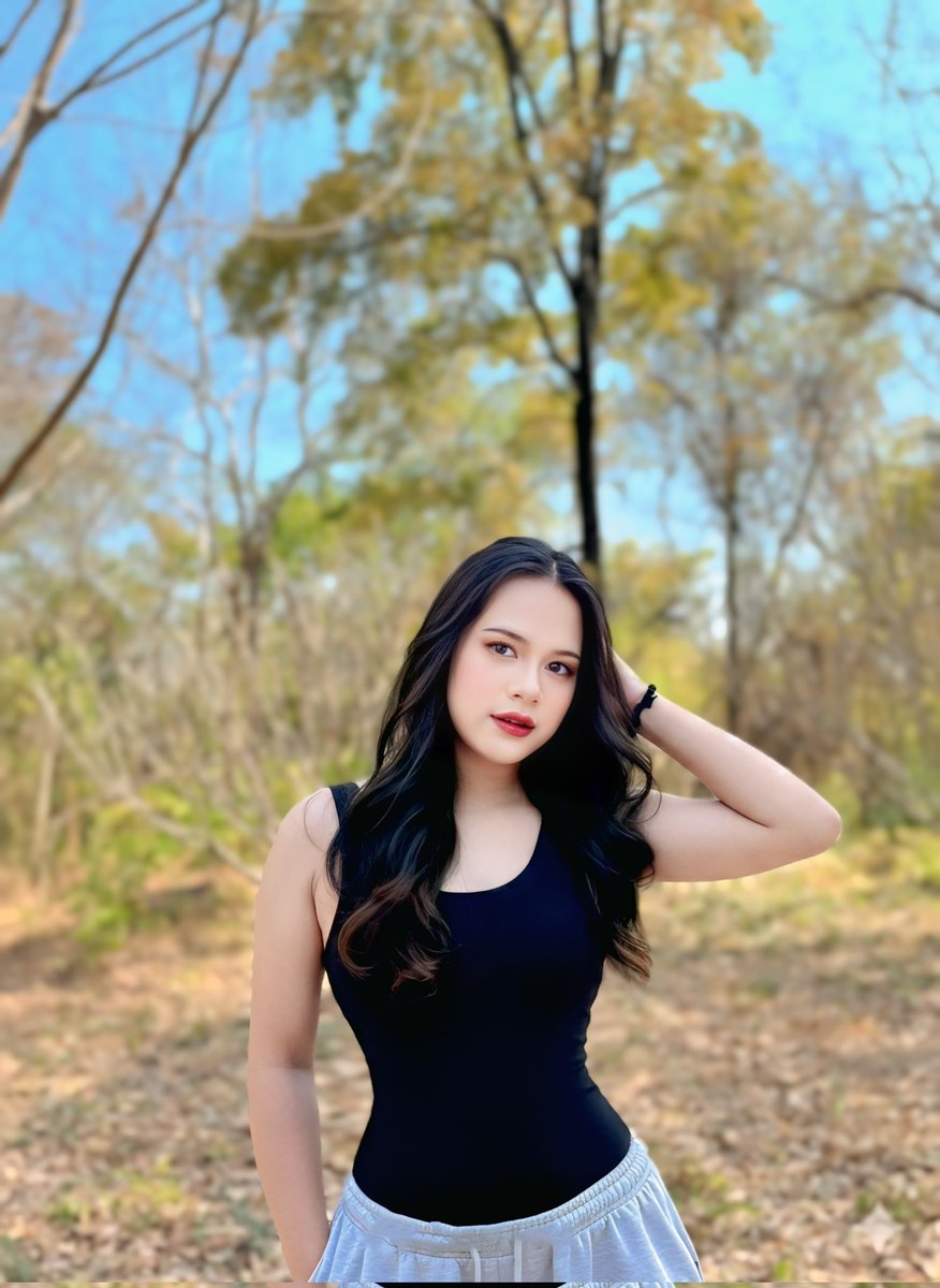 นิ นิว tweet media