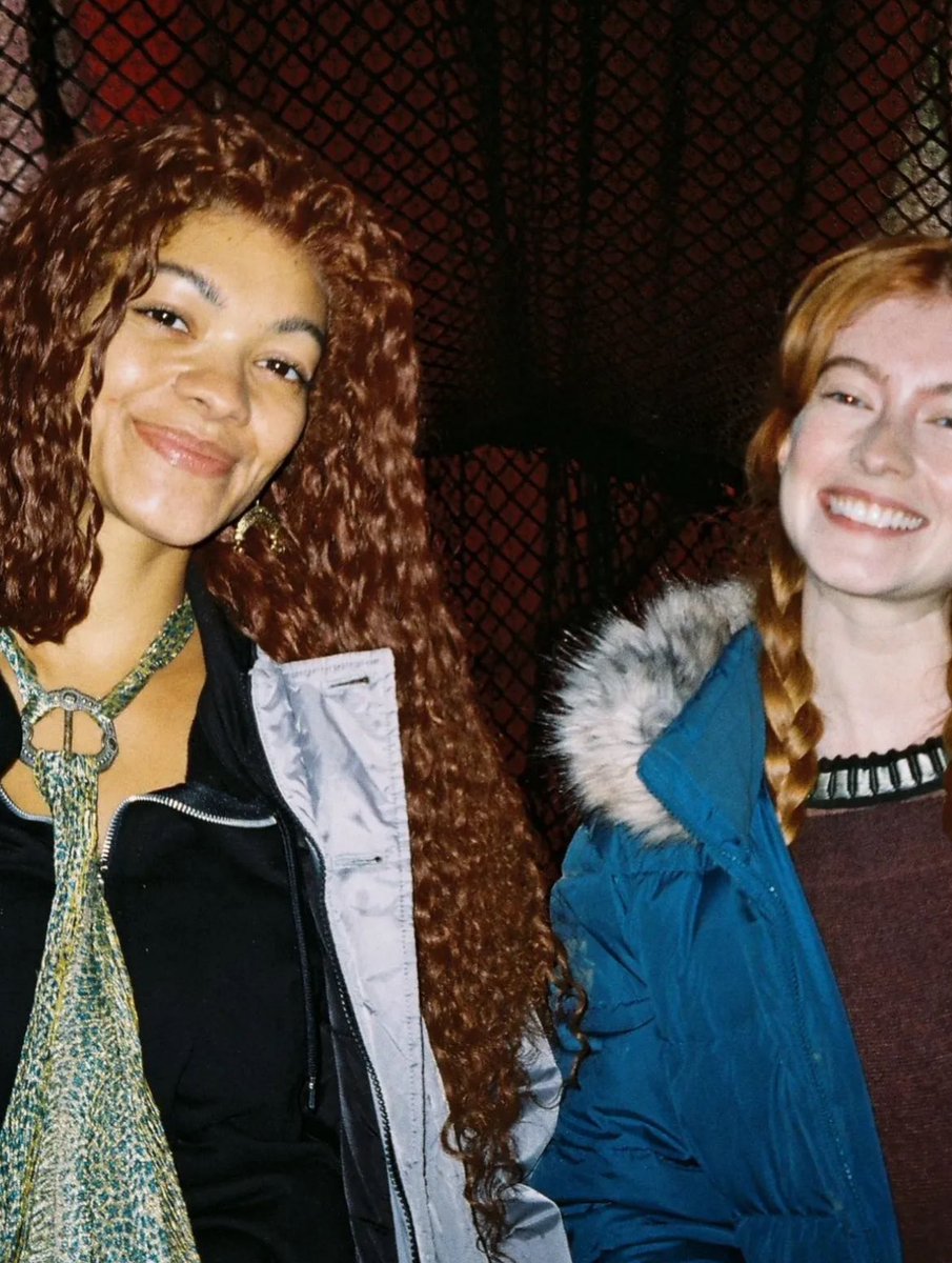 daisy, red, and beony