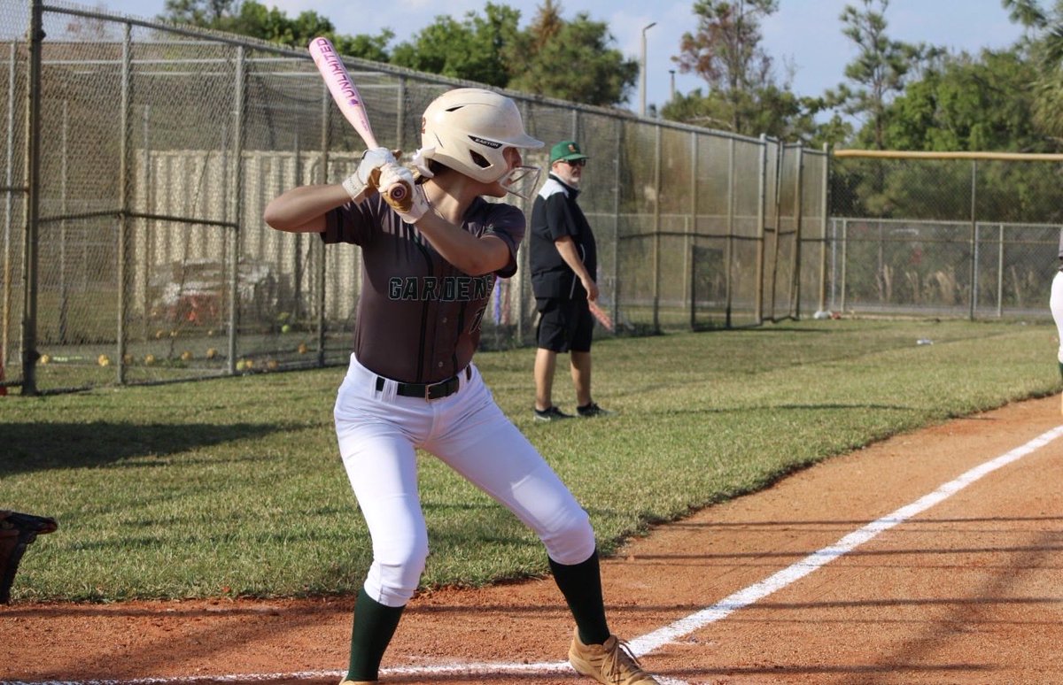 KhloeBrenner's tweet image. First week of my high school varsity softball season! #freshman #gladiators

@TinaWiley03 @LineDsoftball @CoastRecruits @SBRRetweets @Sports_Recruits @ondecksoftball @softballdown @DirectRecruits @SoftballHome @SoftbalAmerica @ExtraInningSB @DfwSho @coastrecruitssb @TopPreps