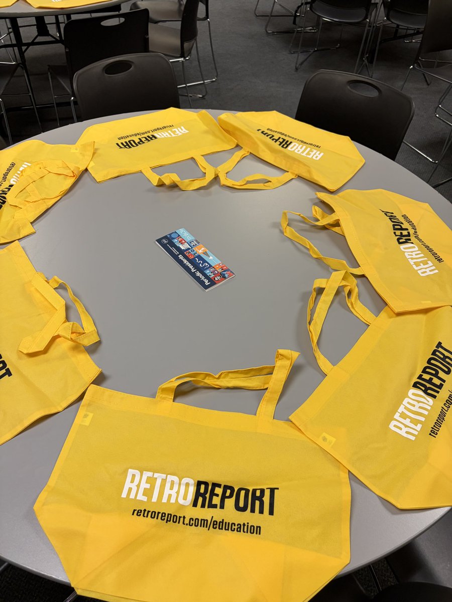 Laura McFarren tweet media