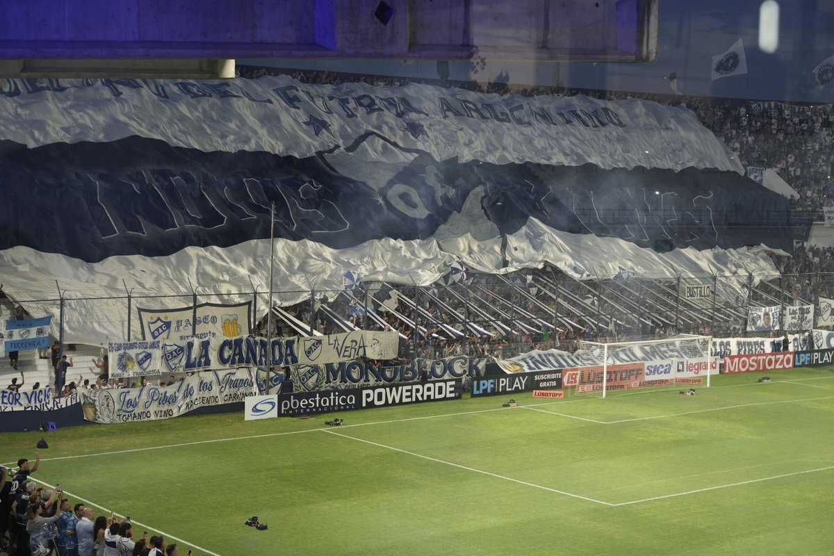 Chiqui Tapia tweet media