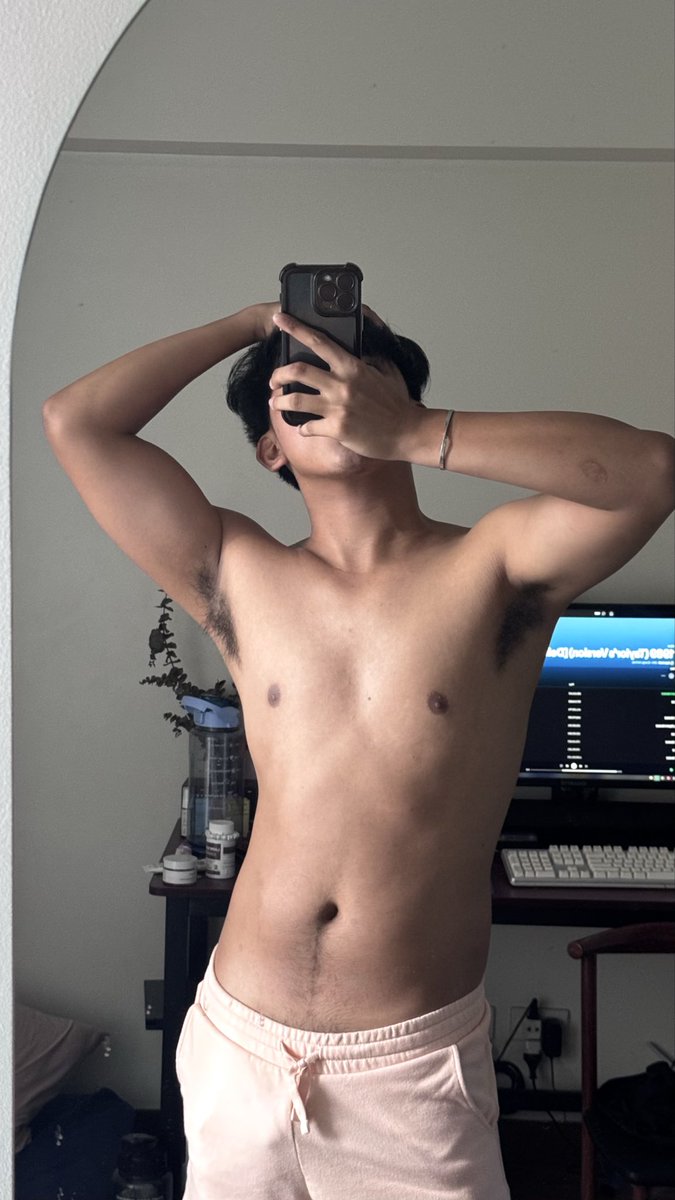 blu (@xbluxxr) on Twitter photo 