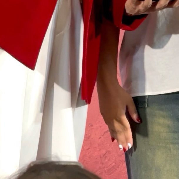 ไล่เคลียร์เมมกูเจอนี่  5555555555555555555555555 ใกล้ดาราแค่คืบอาการกูปกติทุกอย่าง ยกเว้น