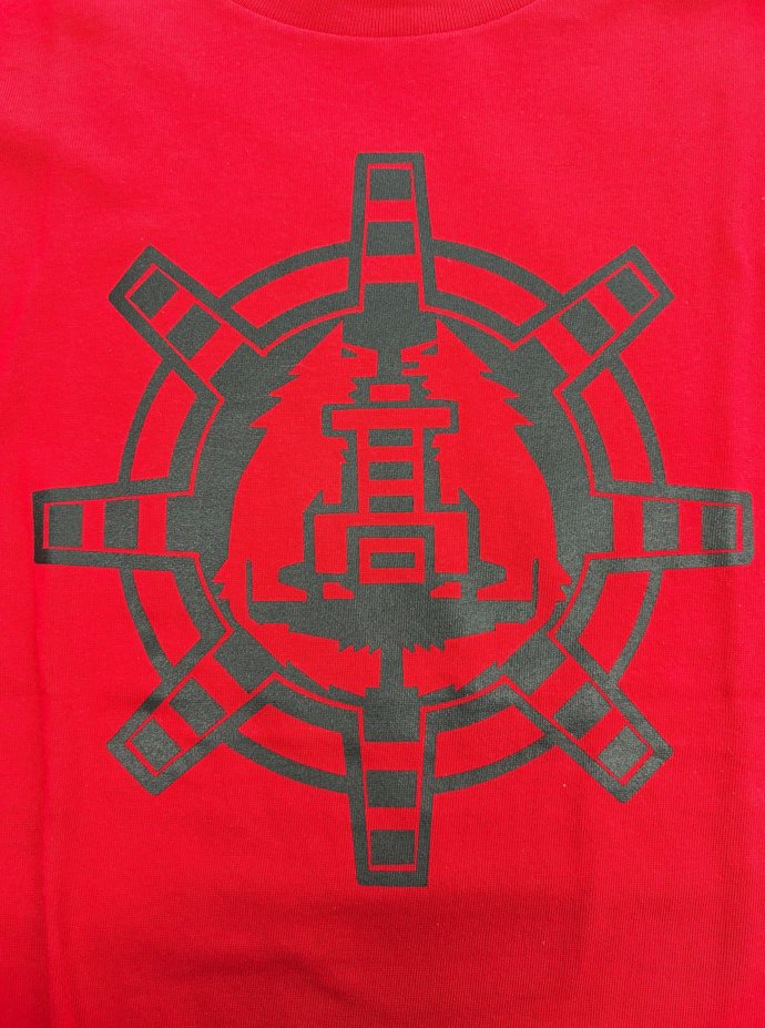 ドッグスレッド』第7巻発売記念 「狼之神高校Tシャツ」(RED