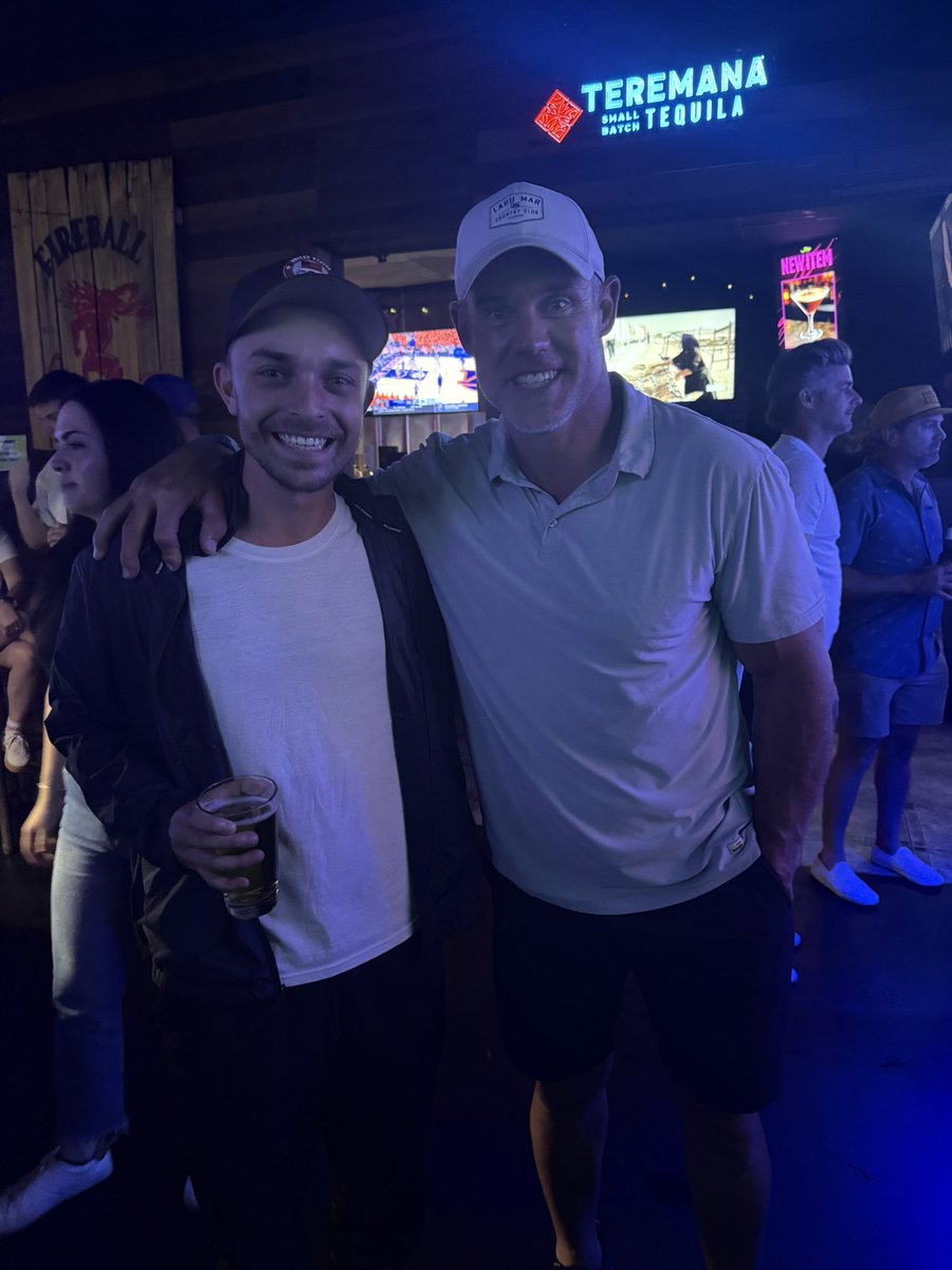Met Mike Alstott tonight !