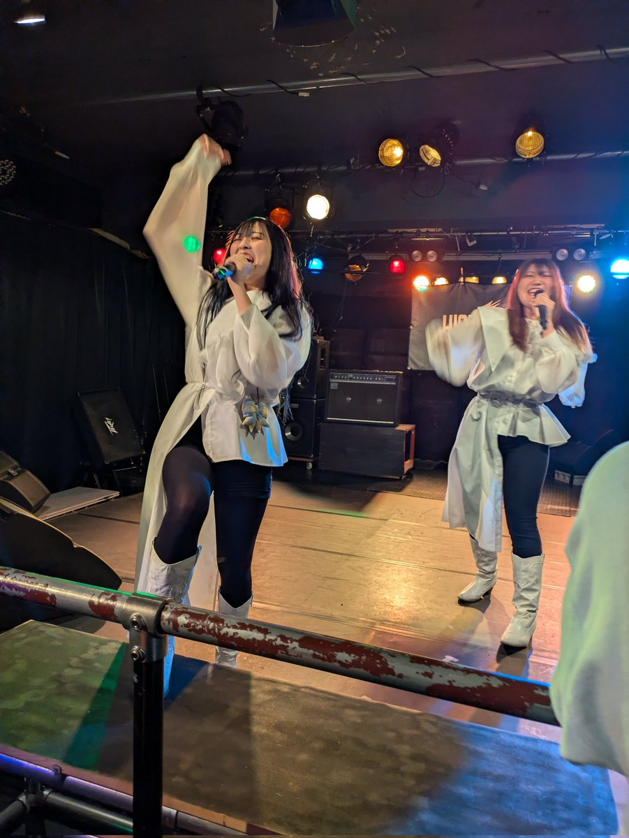 KumaReason's tweet photo. #ハイフラッグ
#HIGHFLAG

トッパー 
ＳＱＴＹ💚💙

みーこちゃん！！
お立ち台！片足🔥🔥🔥 https://t.co/w1OvyJNzbb