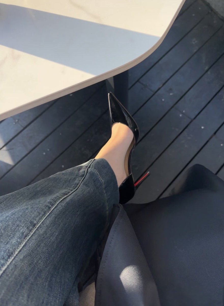 名鞋美脚 tweet media