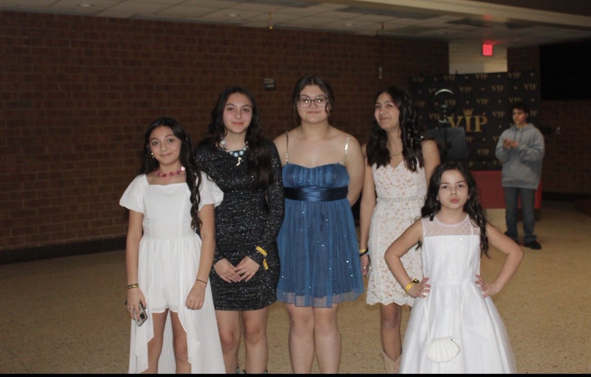 SKMS_FCCLA's tweet photo. https://t.co/FBHaxdzfcD