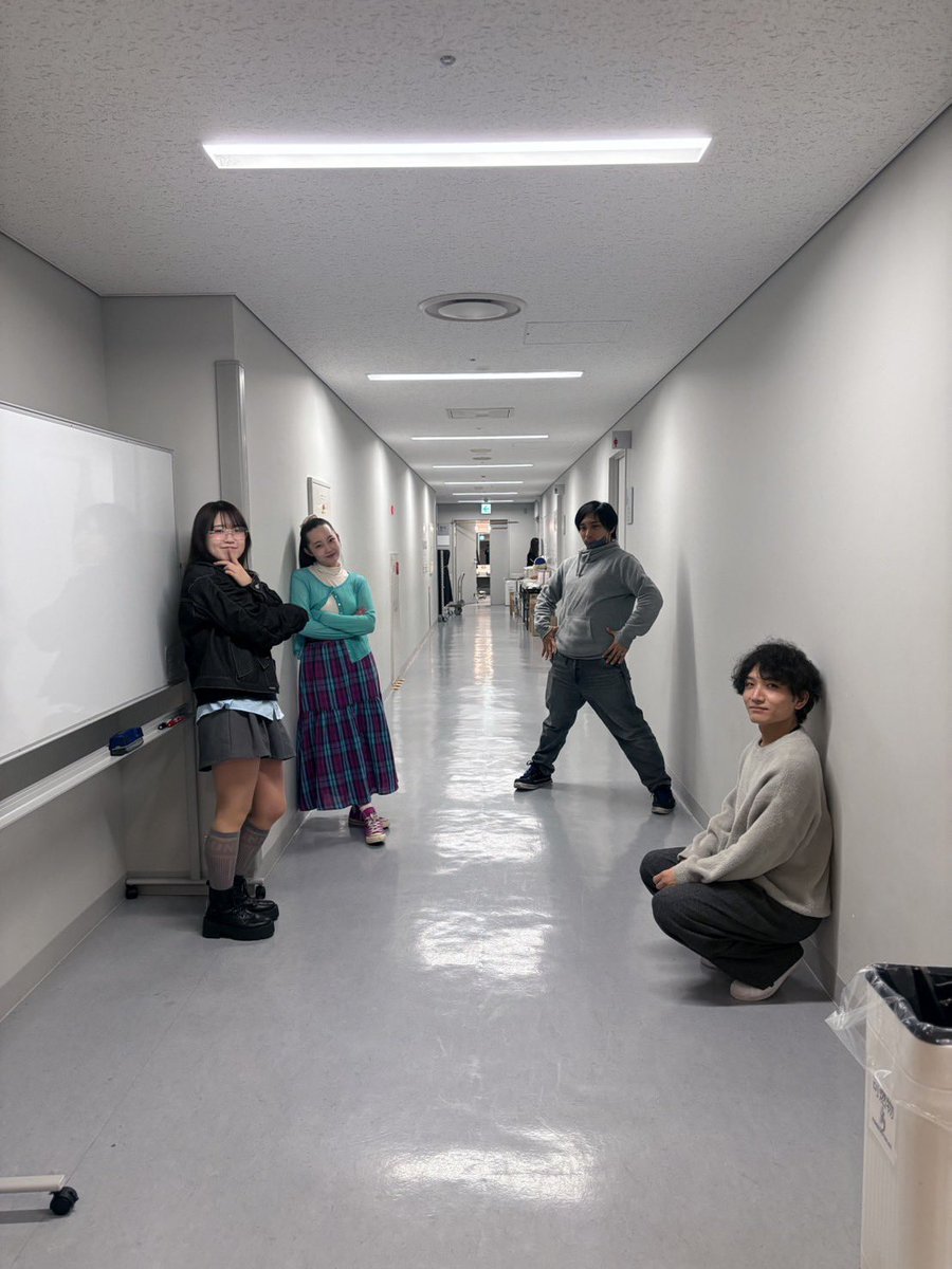 #未開の議場 3日目！

今日から各ステージがそれぞれの組み合わせの千秋楽になっていきます。

本日は♣️❤️&amp;♣️♦️の千秋楽！！！
倉地ちゃん舞子は今日でラスト！！！

大崎家、最後まで暴れます👊

当日のご予約はDMまで！
本日もご来場お待ちしております😊