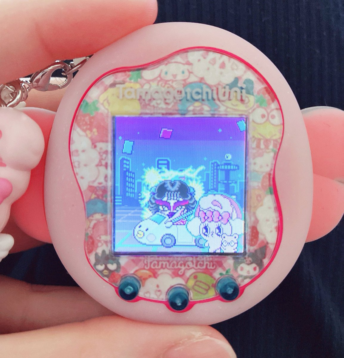 mikomeets's tweet photo. すごく惹かれてゴールインさせてしまった👰🏻‍♀️

#tamagotchi  #たまごっちuni #たまごっち https://t.co/OfayR47KZG